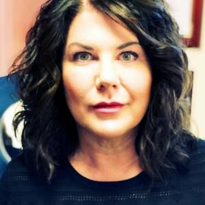 Meet your Posher, Gina